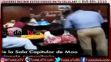 Presidente sala capitular de Mao saca a golpes dirigente comunitario durante sesión-Video