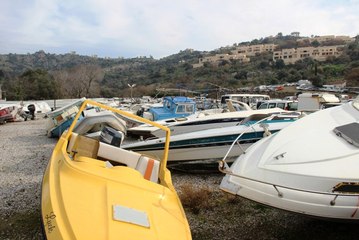 12 Milyon Değerindeki Ölüm Tekneleri, Çürümeye Terk Edildi