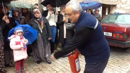 Huğlu Mahallesindeki evler yangın tüpleriyle donatıldı