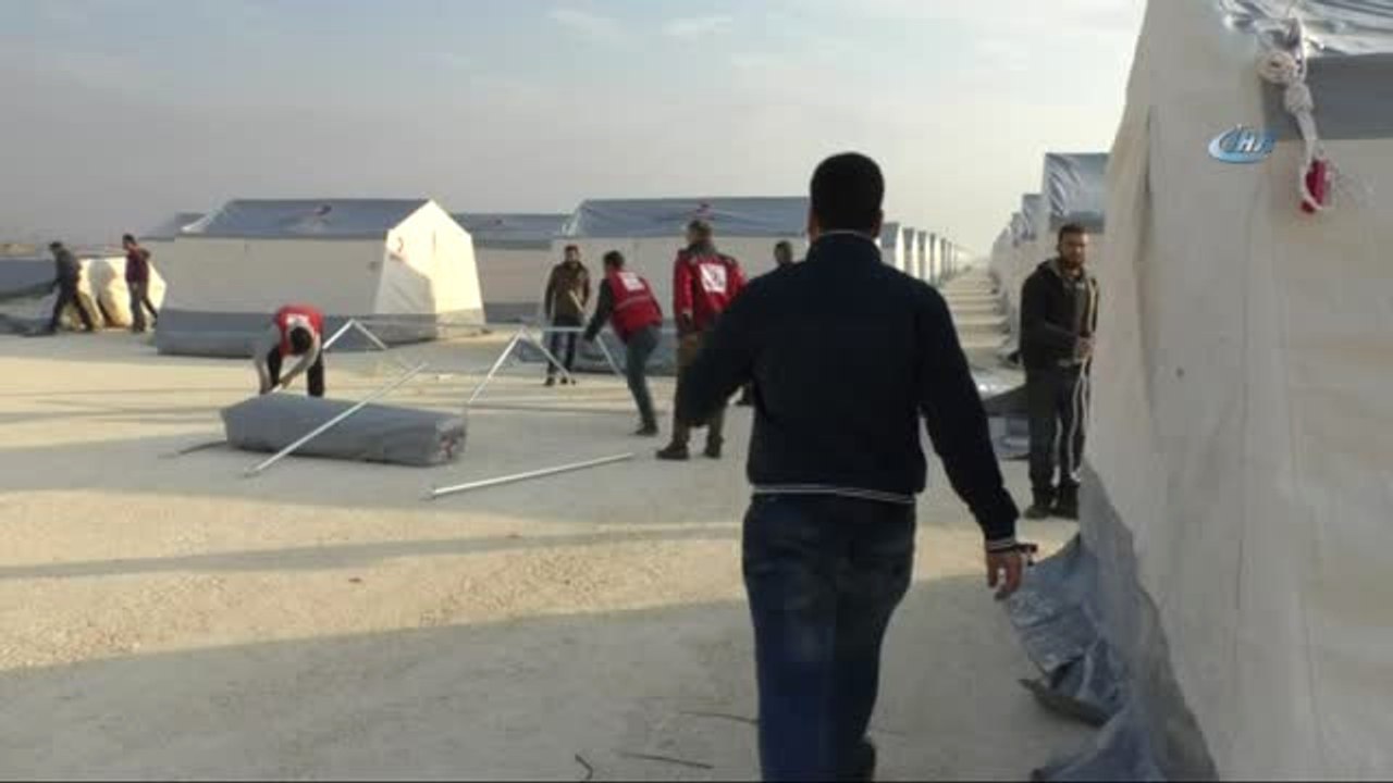 Türk Kızılayı İdlib'te Yeni Çadır Kentler Kuruyor