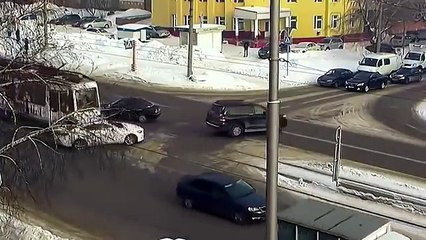 - أخطر حوادث السيارات ... في العالم #22(فيديو خطير) +18 HD !!!