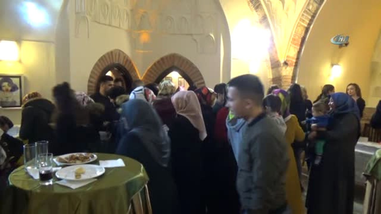 Kas Hastası Yıldız'dan Umut Işığı Sergisi