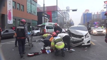 서울 강서구 세차장서 택시 갑자기 돌진...1명 사망·5명 부상 / YTN