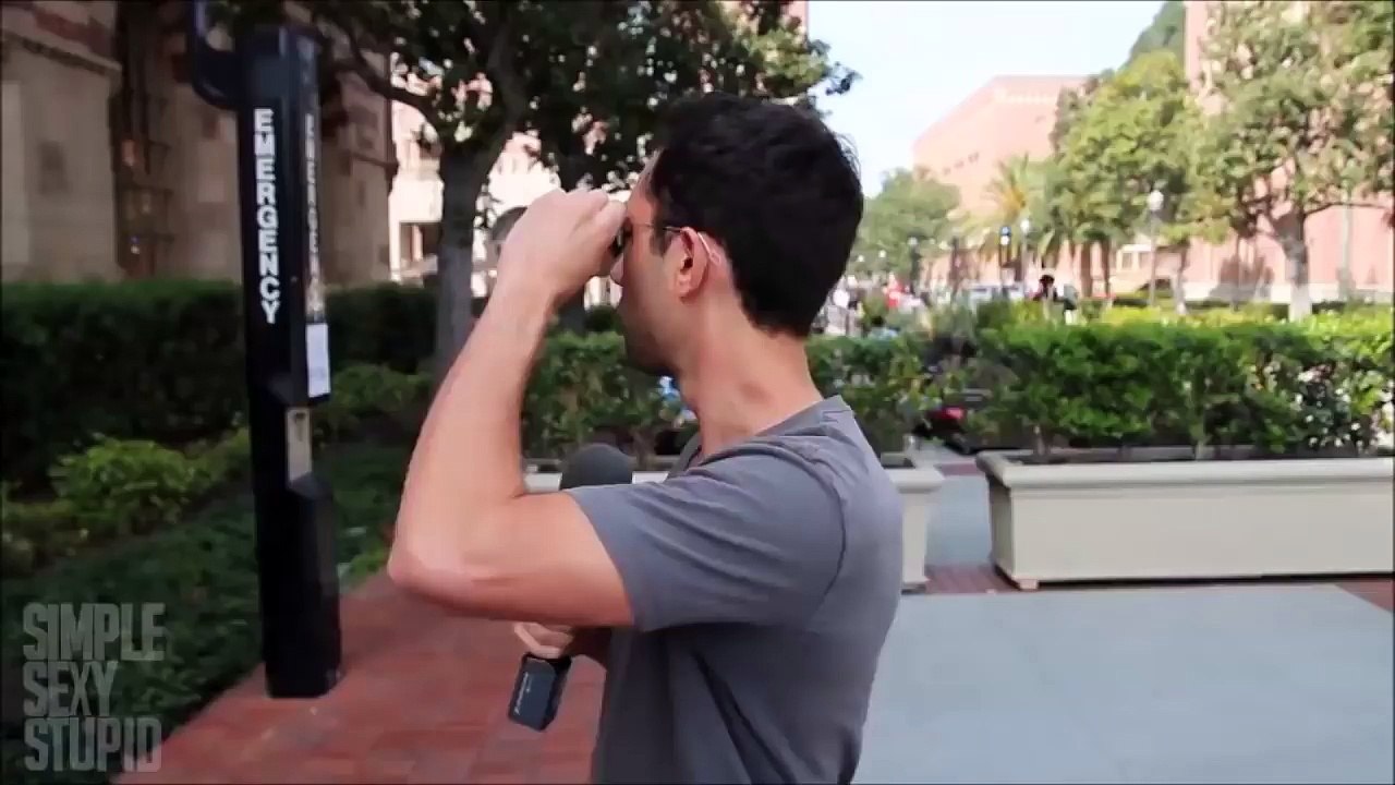 How To Know If A Girl Likes You