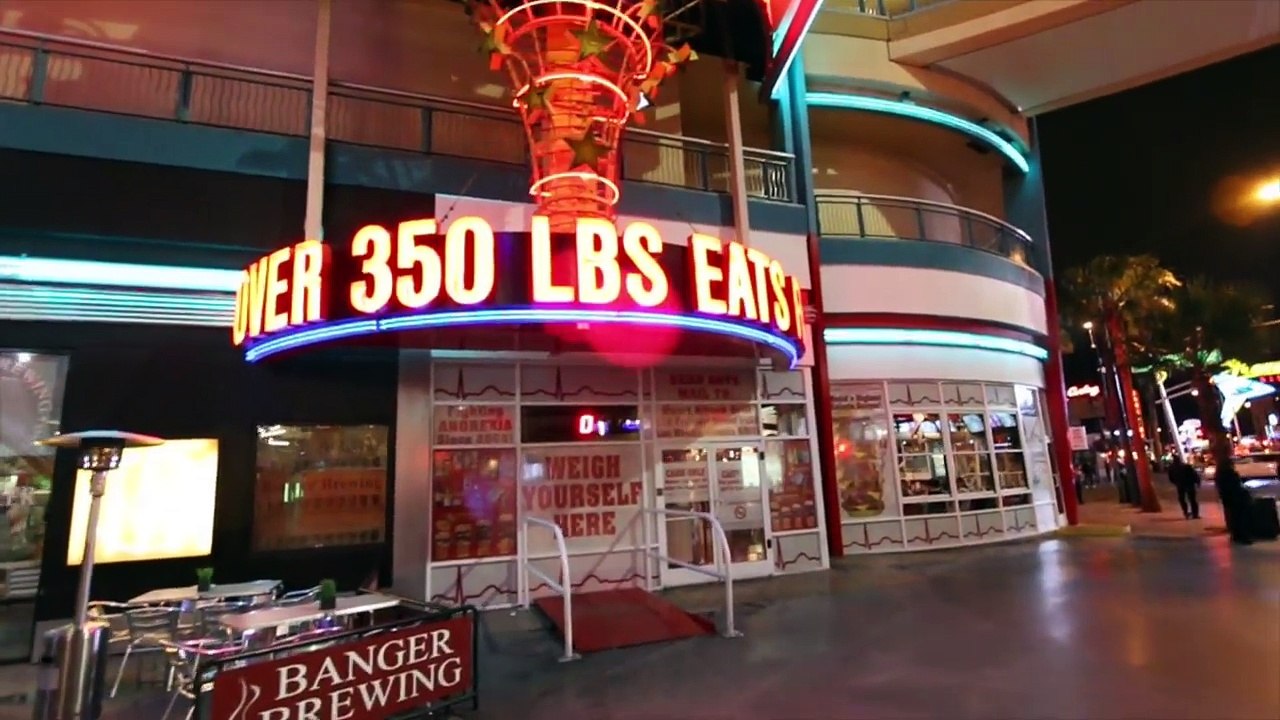 OCTUPLE BYPASS BURGER CHALLENGE | HEARTATTACK GRILL IN LAS VEGAS NEVADA