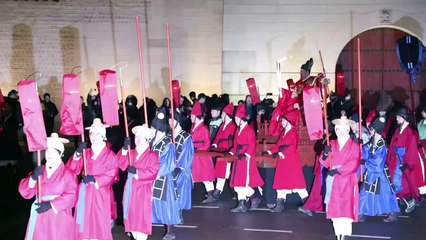 Seúl recibe a llama olímpica en su paso hacia Pyeongchang