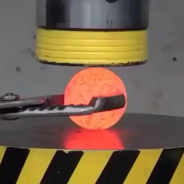 Boooooomm