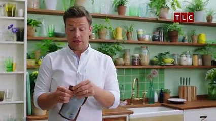 Miso Broth With Seaweed And Chicken | JAMIES SUPER FOOD