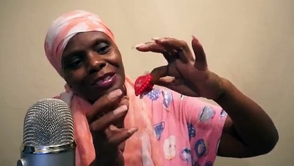 CANDY Apple ASMR Eating Sounds/Soft Spoken