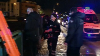 Otomobil atık su kanalına devrildi: 1 ölü, 1 yaralı - BURSA