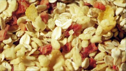 ¡Destacado! Mauro Libi: Lo nuevo de Avelina. Comercial de lanzamiento de la nueva Golden Bar (2017)