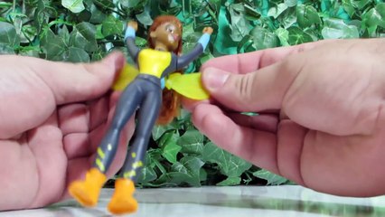 Descargar video: DC Super Hero Girls Mcdonalds Maio de 2017 - Super Hero Girls Mc Lanche Feliz Mcdonalds Maio 2017