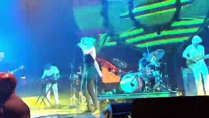 IDLE WORSHIP PARAMORE - first live performance