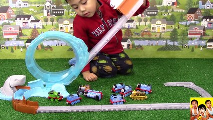 THOMAS AND FRIENDS ADVENTURES SHARK ESCAPE - Thomas the Train Toys Train for Children