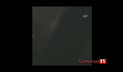 Pistten çıkan uçağın iniş anı kamerada