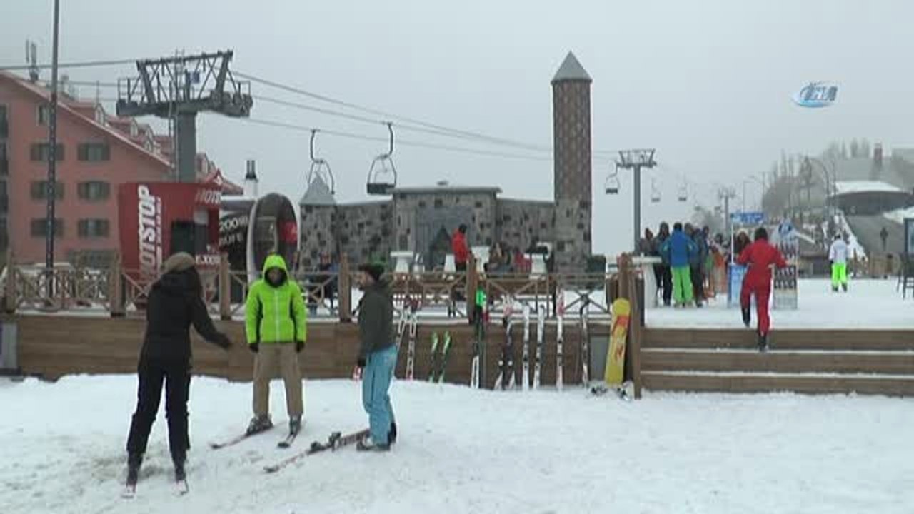 Palandöken'de Hafta Sonu Kayak ve Kızak Coşkusu