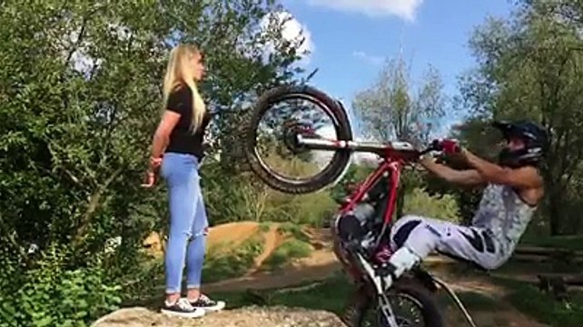 The Moto Trust Game EP02 with my girl @anni_141 Tag someone who trusts you! thanks to- LIQUI MOLY Nolangroup Deutschlan