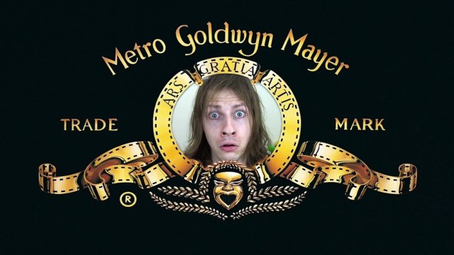 10 CONNERIES A FAIRE AU CINÉMA - DELIRES DE MAX