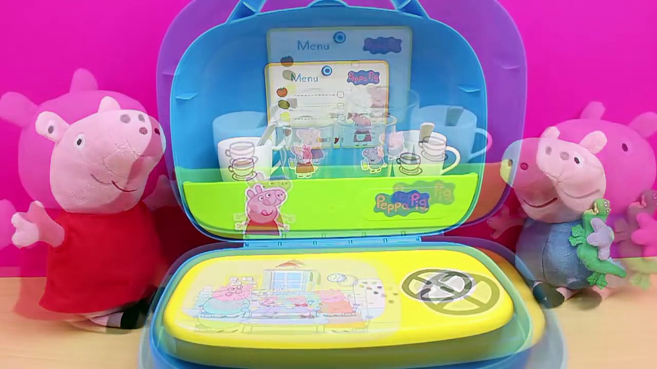 Mini Cocina de PEPPA PIG en español | Cocinita de juguete | Peppa Pig y George comen pancakes