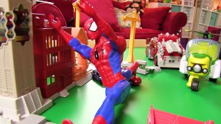 Cars for Kids | Hot Wheels Fast Lane Spiderman Playset! Fun Toy Cars for Kids and Family
