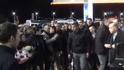 Cumhurbaşkanı Erdoğan, Kongre Dönüşünde Kırıkkale'de Mola Verdi