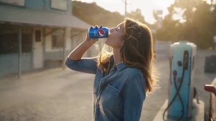 Pepsi 2018 Super Bowl Teaser - Cindy Crawford
