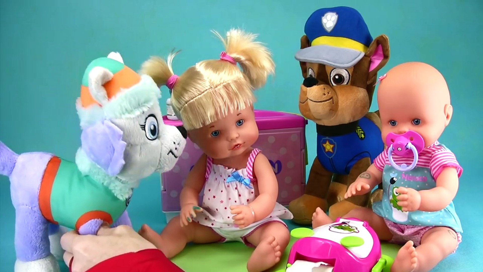 PATRULLA CANINA Y LOS BEBES TRAVIESOS NENUCO #3: PIPI, POPÓ Y GRAN LÍO EN EL BAÑO! Chase se enfada! - video dailymotion