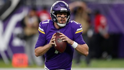 Keenum threads it to Thielen over the middle for 15 yards