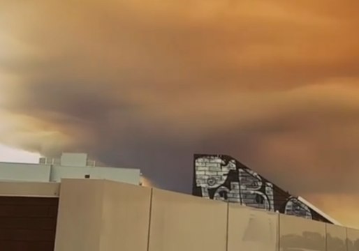 'Apocalyptic' Smoke From Bushfire Blankets Perth