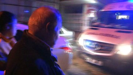 Elektrikli battaniyeden çıkan yangında ev kül olurken bir kişi dumandan etkilendi