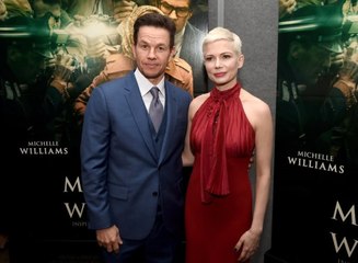 Mark Wahlberg Kendisinden Daha Az Maaş Alan Rol Arkadaşı Michelle Williams İçin 1,5 Milyon Dolar...