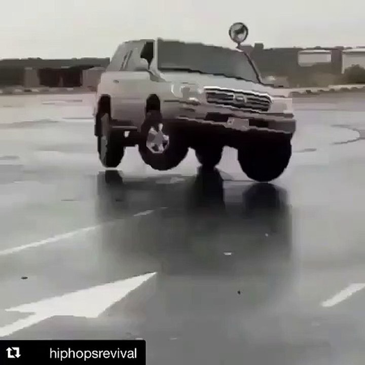 How driver save his car