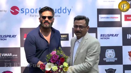Sunil Shetty Flip A Toss At Anchor Premier League 2018