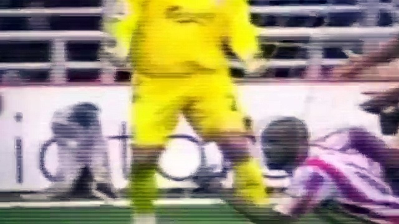 5 BUTS de FOOTBALL les plus IMPROBABLES (Goal Insolites foot)