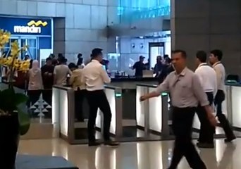 Indonesian Stock Exchange Evacuated After Floor Collapses