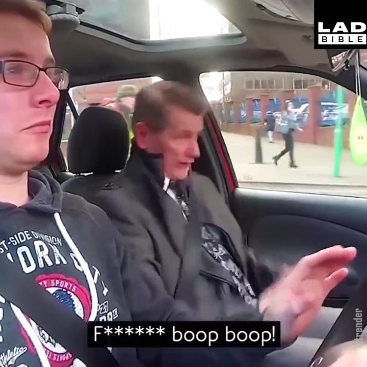 Quand ton passager est à 2 doigts d'éclater tout le monde... Énervé le gars