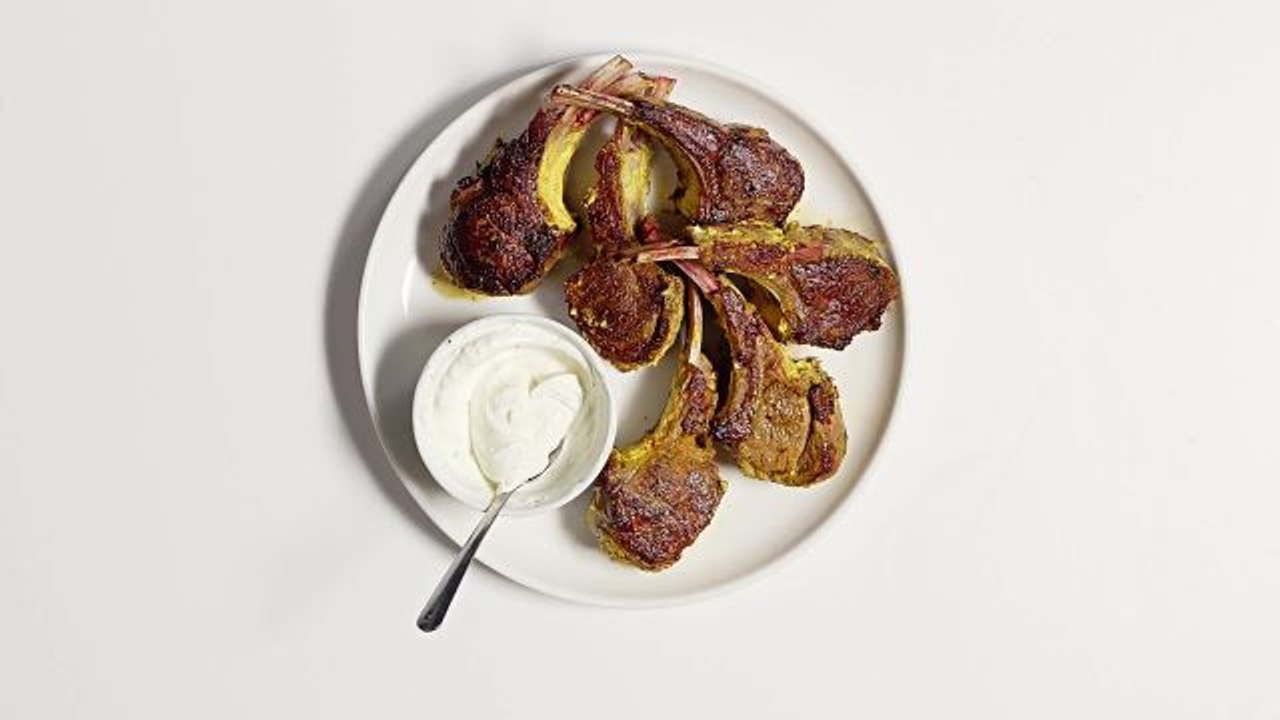 Spiced Marinated Lamb Chops with Garlicky Yogurt Sauce