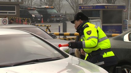 차량 2부제 비웃는 공공기관...짝수 차 들락날락 / YTN