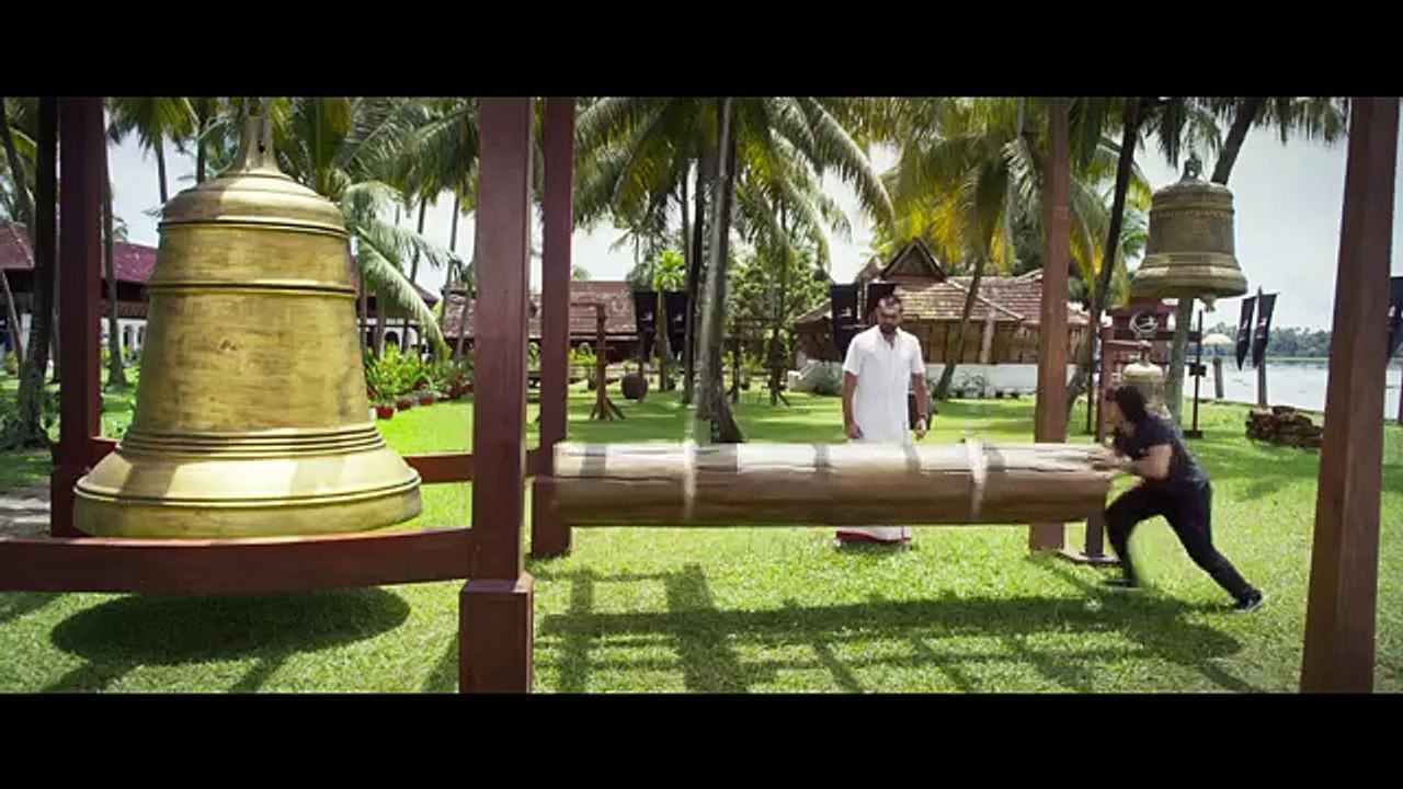Baaghi Official Trailer - Tiger Shroff and Shraddha Kapoor - Releasing April 29