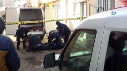 Sokak ortasında av tüfeği ile kanlı infazın ardından