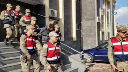 Anne babasını öldüren zanlı mağarada yakalandı