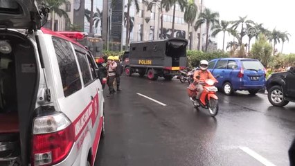 Endonezya'da Borsa Binası Tavanı Çöktü: 72 Yaralı