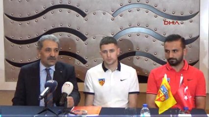 Kayserispor Yeni Golcüsü Artem Kravets'e İmzayı Attırdı