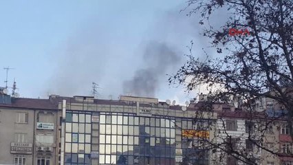 Elazığ'da Suriye'lilerin Oturduğu Binada Yangın Çıktı