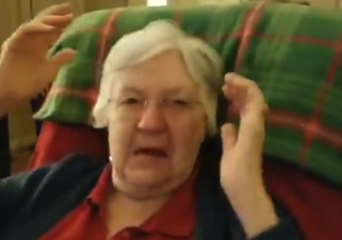 93-Year-Old Vikings Fan Left Speechless by 'Minnesota Miracle'