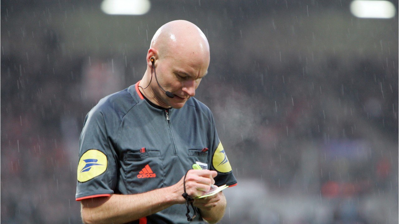 Tony Chapron, l'arbitre habitué des polémiques