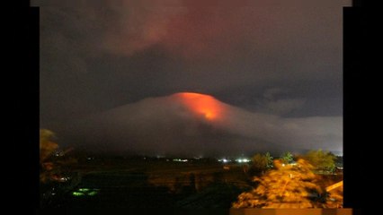 Thousands evacuated as Philippine volcano nears eruption