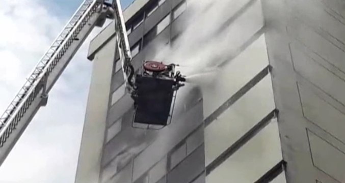 Incendio se registró en pleno centro de Guayaquil