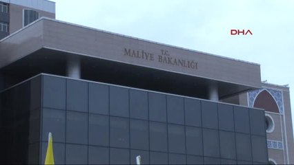 Bes Üyesi Bir Grup Yapılan Memur Zammını Protesto Etti