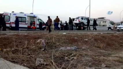 Otomobil Çekiciye Çarptı: 1 Çocuk Hayatını Kaybetti, 4 Kişi Yaralandı